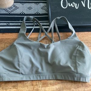 Lululemon sports bra